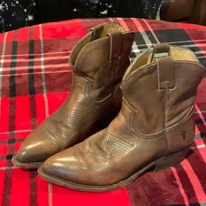 Frye boots, vintage brown, Billy short style